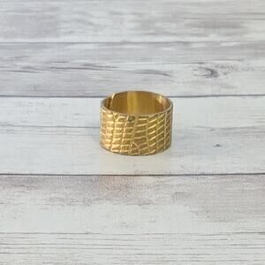 Gold Tone Ring Womens Size 7